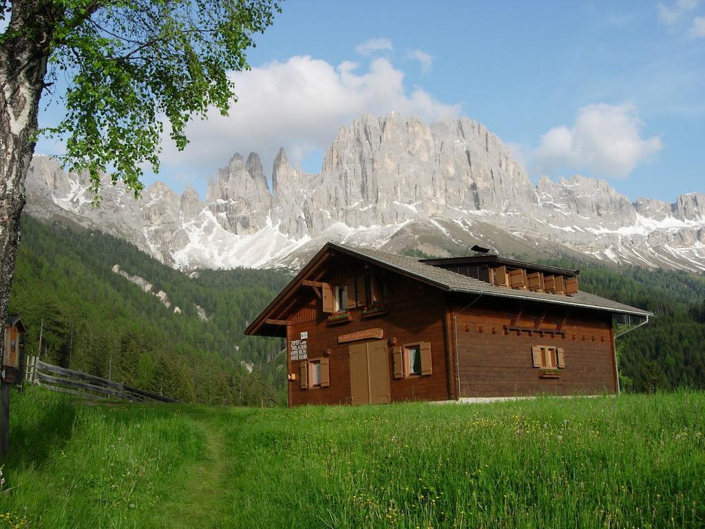 Berghuette Plafoetschalm Apartment Тирес Екстериор снимка
